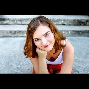 Meet your Posher, Eve